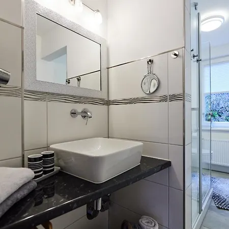 Upland-flair Abendrot Mit Einzigartigem Berggarten Im Zentrum! Appartement