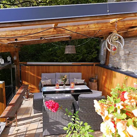 Upland-flair Abendrot Mit Einzigartigem Berggarten Im Zentrum!