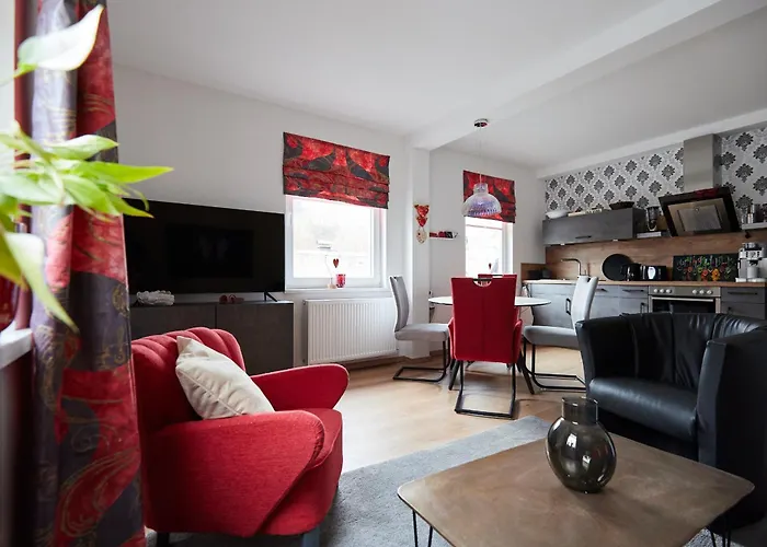 Upland-flair Abendrot Im Zentrum! Apartamento